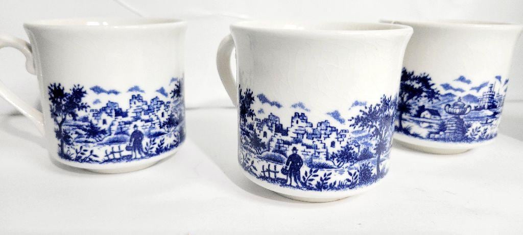 Vintage Set of 4 Blue and White Pastoral Chinoisere Tea Cups, Made in England