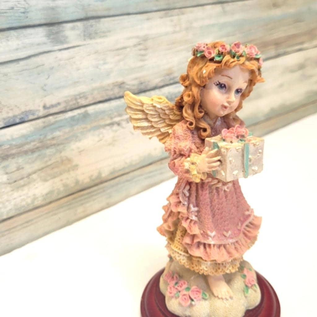 House of Lloyds 'The Giving Angel' Figurine