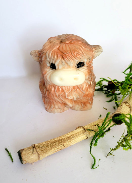 Highland Calf Wax Figurine - Unscented -Wickless