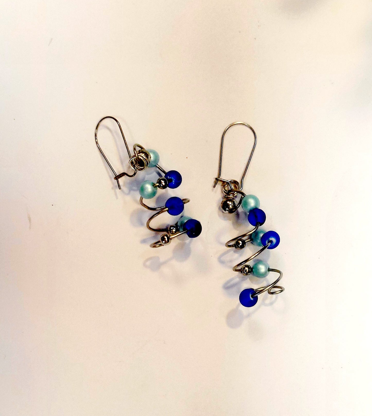 Stainless steel wire beaded Christmas tree earrings